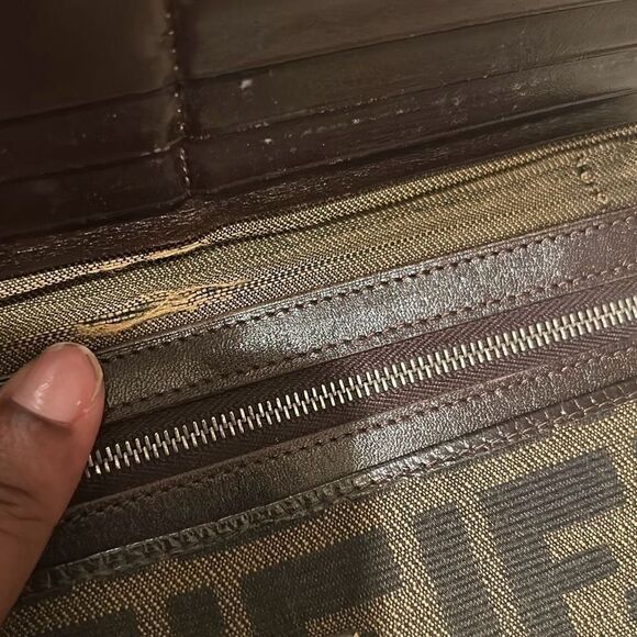Fendi Women's Long Wallet Brown Zucca Logo Print Silver Clasp Closure - Picture 10 of 14